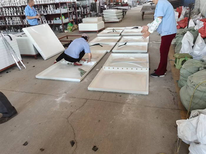 選擇一家好的玻璃鋼水箱廠家標(biāo)準